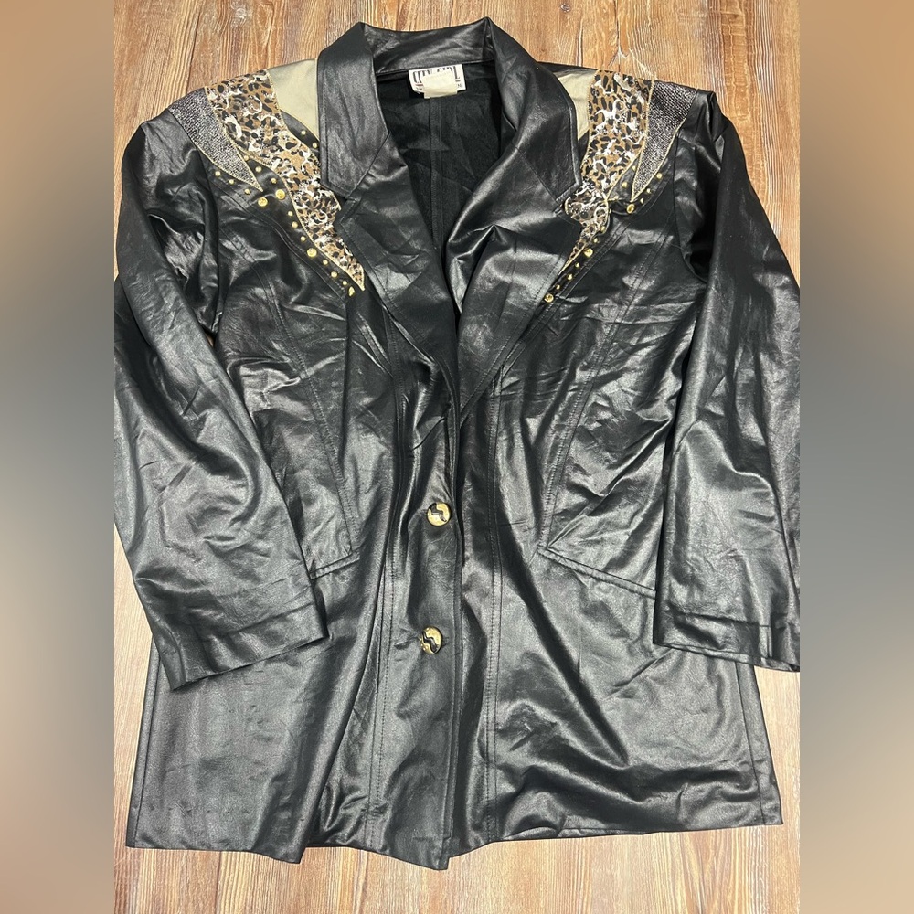 Vintage 80s Black lightweight blazer with leopard print and studs